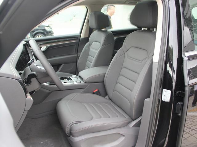 2011款 途锐 3.0T空间怎么样 途锐购车手册-