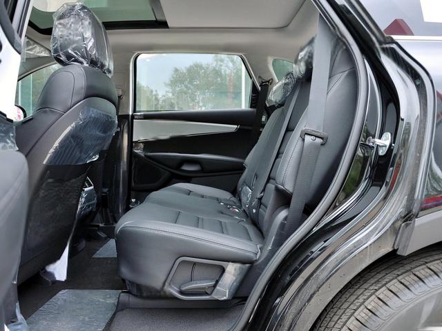 2013款 索兰托 5座空间怎么样 索兰托购车手册-