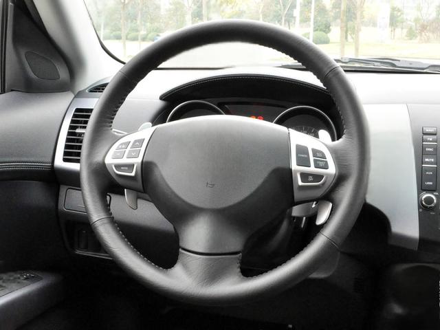 2.0L 欧蓝德EX 自动版配置怎么样 欧蓝德EX购车手册-