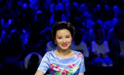 靠《百家讲坛》爆火的美女教授杨雨,到底是一个什么样的人?