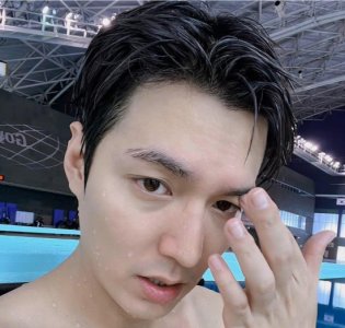 韩国李敏镐个人资料:上过央视春晚,霸屏韩网热搜,他不简单