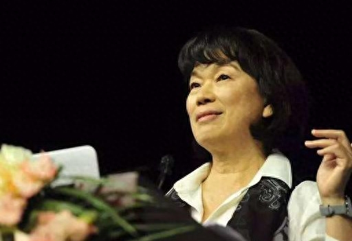 作家龙应台个人资料及代表作品(龙应台简介和生平事迹)-