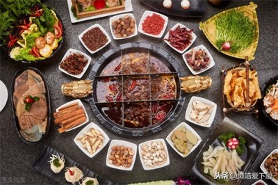 吃火锅时,锅底选“清油”还是“牛油”?差别很大,别点错