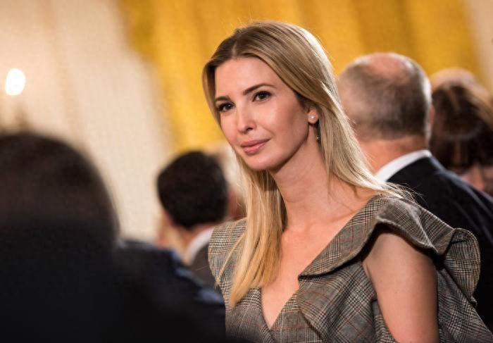 真实的特朗普家族是这样子的……