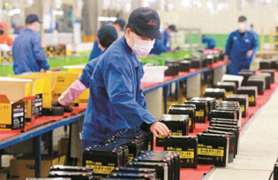 铅酸电池、石墨烯电池、黑金电池、锂电池,有啥区别?谁跑得更远