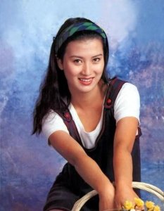 史兰芽个人资料简介:经历3次婚姻,带娃嫁给李幼斌后被宠成宝