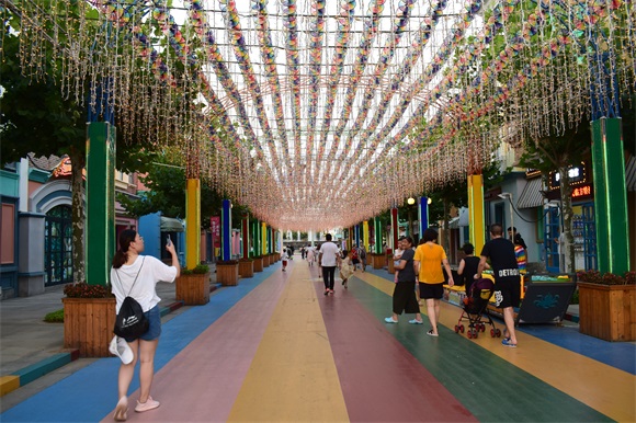 出发,青岛方特梦幻王国夜场