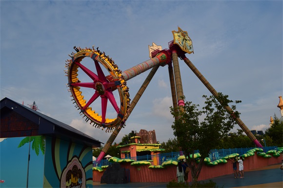 出发,青岛方特梦幻王国夜场