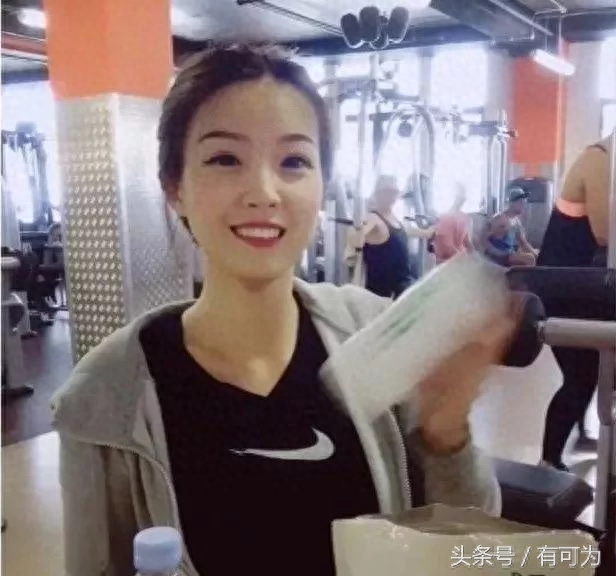 组图:时尚、长腿、高颜女博士-May Wang!是一名马来西亚华裔