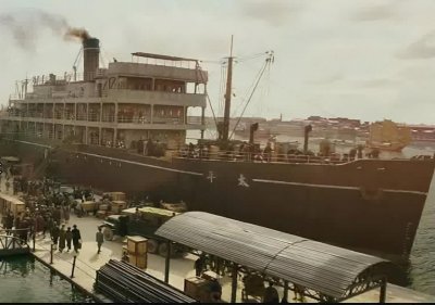 著名的“太平轮”事件,最后仅剩36名幸存者,船主是蔡康永的父亲