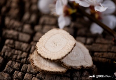 白芷的功效与作用 中药白芷 白芷的根是白色的,芷是芳香的意思