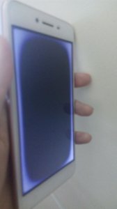 苹果手机屏幕漏液了怎么办(手机漏液一小角有必要修吗)