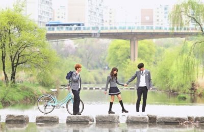 ​韩剧青春校园剧推荐(6部以校园为背景的「青春成长」韩剧推荐)