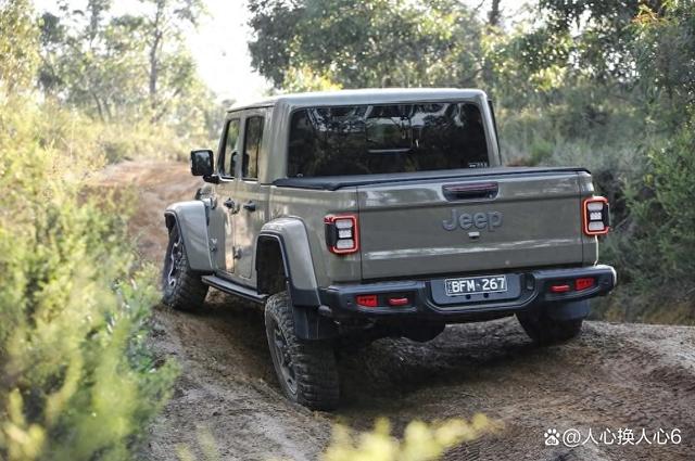 解读Jeep角斗士，三十多万的越野皮卡，Dana 44重型车轴-