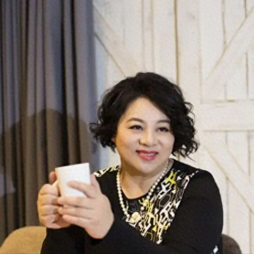 六六个人资料简介(作家六六个人简历)-