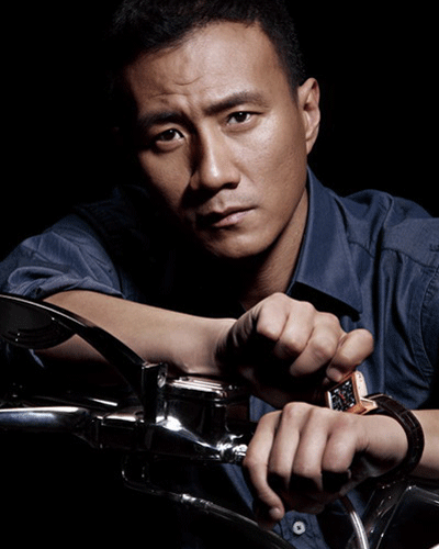 胡军个人资料简介(硬汉影帝的魅力与争议)-