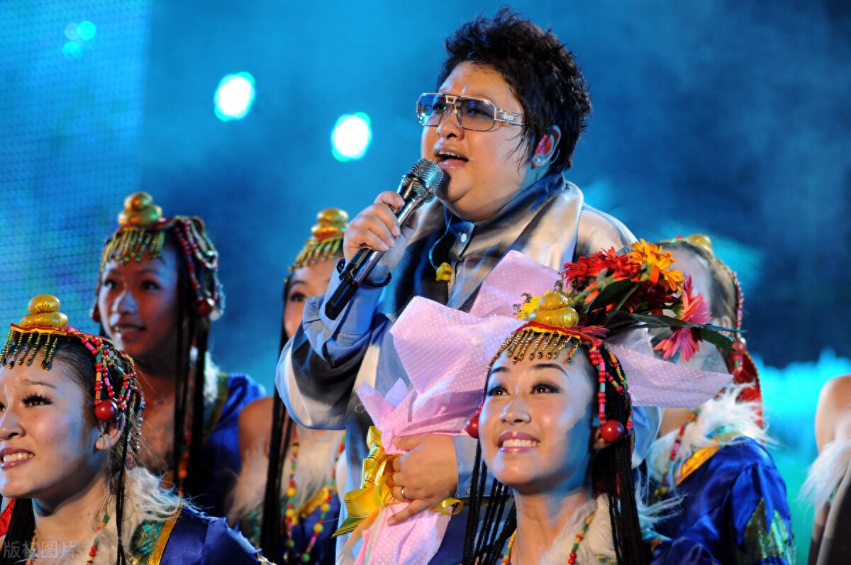 韩红个人资料简历介绍(韩红的人生经历简介)-