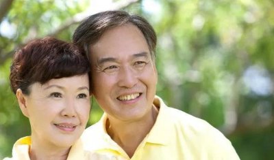 ​老年人如何选择婚姻（搭伙还是余生，老年人再婚该如何选择婚姻？）