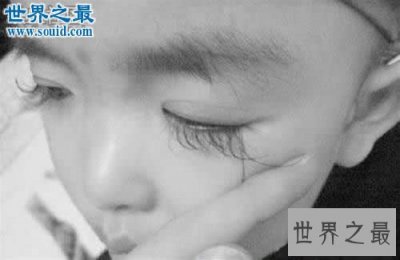 ​世界上最长的睫毛和最浓密的睫毛，长达6.99厘米