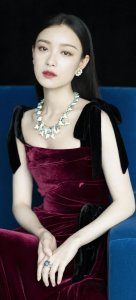 倪妮照片(又漂亮身材又好的大美人)