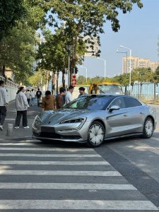 比亚迪首款百万级轿车仰望U7实车曝光 博主:霸气不亚于BBA旗舰