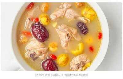 ​板栗鸡汤的做法分享给你，喜欢别错过哦！