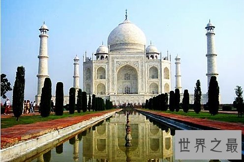 全球十大百看不厌的经典地标，有一个神秘的赞美女性的石阵