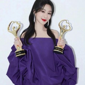 网传杨紫片酬超过1个亿!无视限薪令?源头报告已作修改