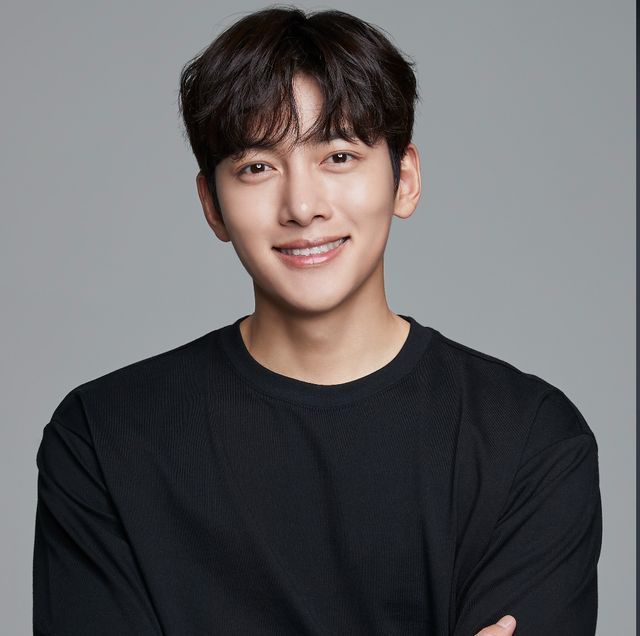 韩男偶像为逃兵役佯装智障 下场超惨