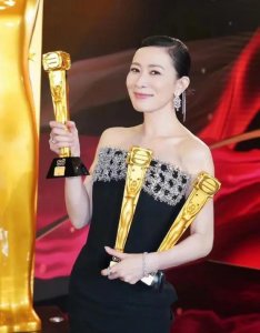 同居四年后分手,佘诗曼成“三料视后”,他却只能演烂片