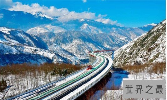 云端上的高速公路，美如仙境的雅西高速（高度差达到2800米）