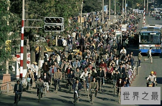 中国人口最多的城市是哪？超过三千万人居住，比北京人还多！