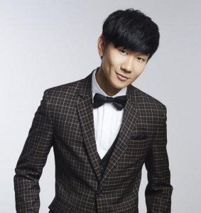 属鸡的明星有哪些(属牛的明星有哪些)