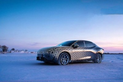 ​领克07 EM-P官方谍照发布，比亚迪DM-i的劲敌！