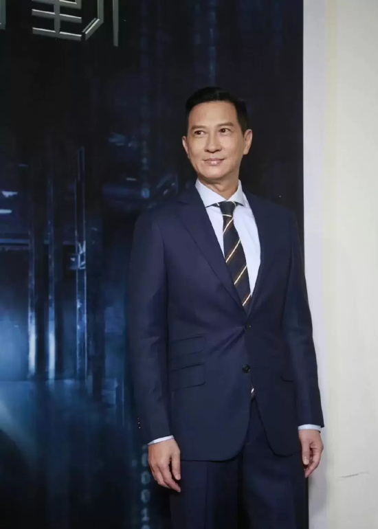 香港演员关咏荷的老公是谁()