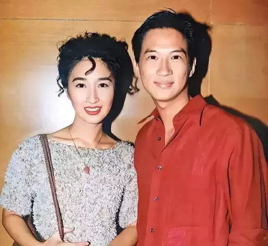香港演员关咏荷的老公是谁()