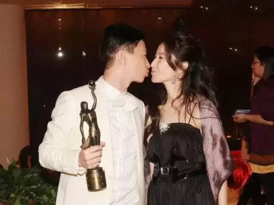 香港演员关咏荷的老公是谁()