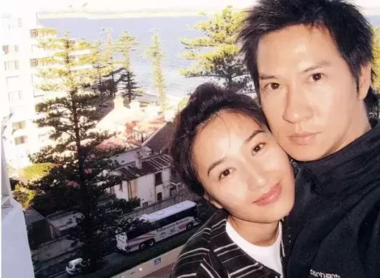 香港演员关咏荷的老公是谁()