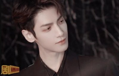 ​罗云熙现实中结婚了吗