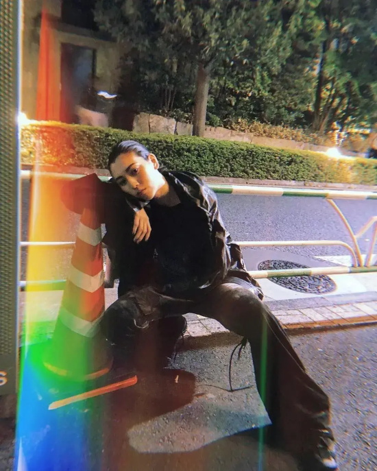 三吉彩花曾经出现在周杰伦MV里的美女，身材真是太标准了！