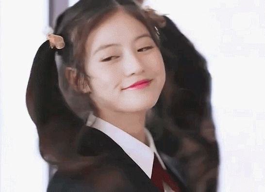 刚出道就被誉为福冈第一美少女，今田美樱ins写真美图赏析