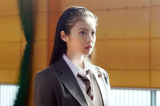 刚出道就被誉为福冈第一美少女，今田美樱ins写真美图赏析