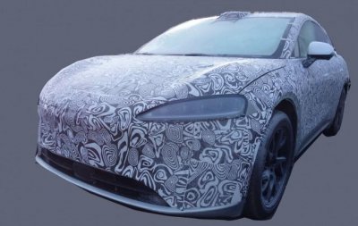 ​智界S9测试谍照曝光 最快2季度上市