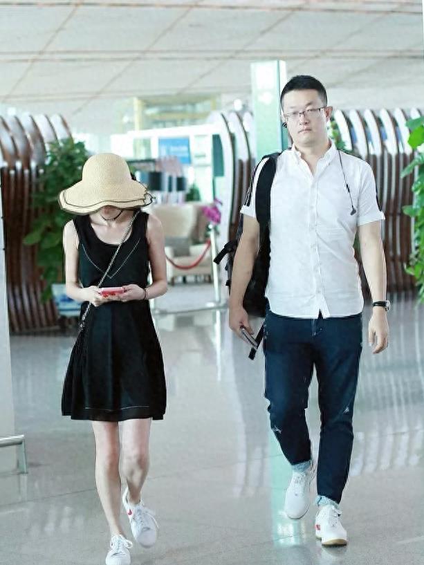 41岁姚笛转行做导演拍短剧《姥姥的春天》 网友:隔行如隔山祝她好运吧!