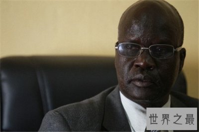 ​世界上最黑的孩子，在黑夜中你都看不见他