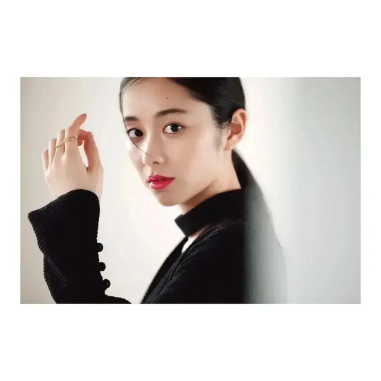 堀田真由（Mayu Hotta）颜值气质双绝还带点惊艳带点温柔~