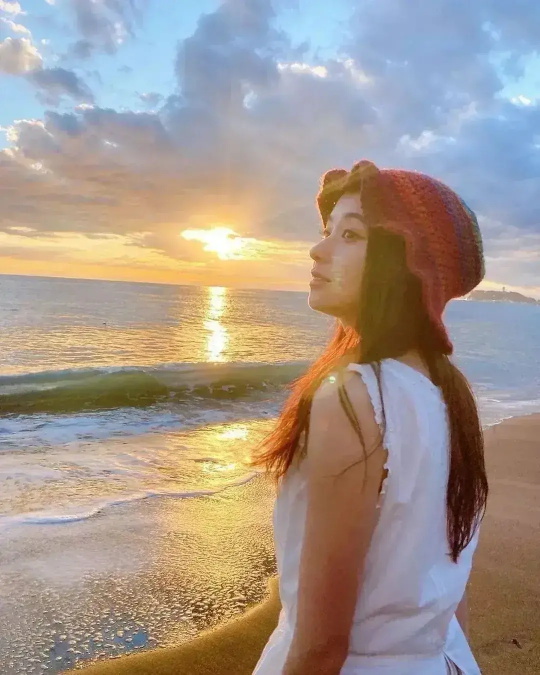 堀田真由（Mayu Hotta）颜值气质双绝还带点惊艳带点温柔~