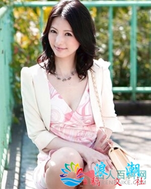 白咲奈奈子人物海报