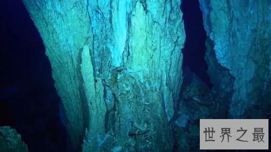 世界最低点,这条海沟深度高达10099米!