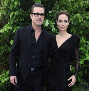 朱莉分走18亿,皮特转身就将小女友接回家同居,这是要三婚了?